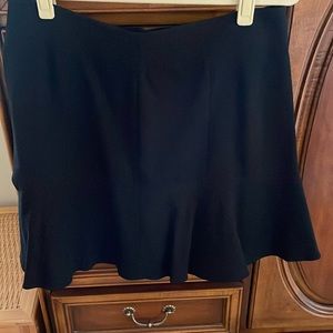 Black skirt , White House excellent condition